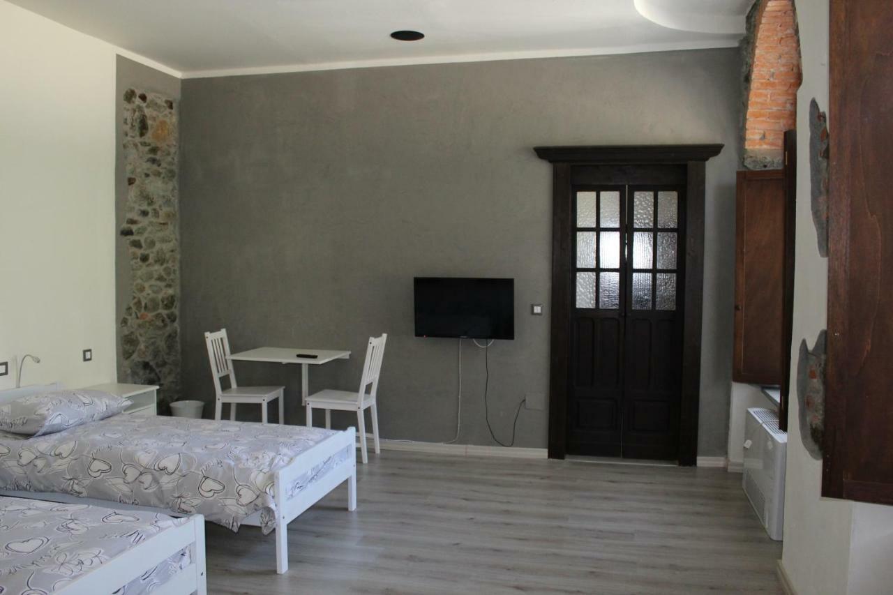 Passaggio A Nord Ovest Hotel Settimo Vittone Buitenkant foto